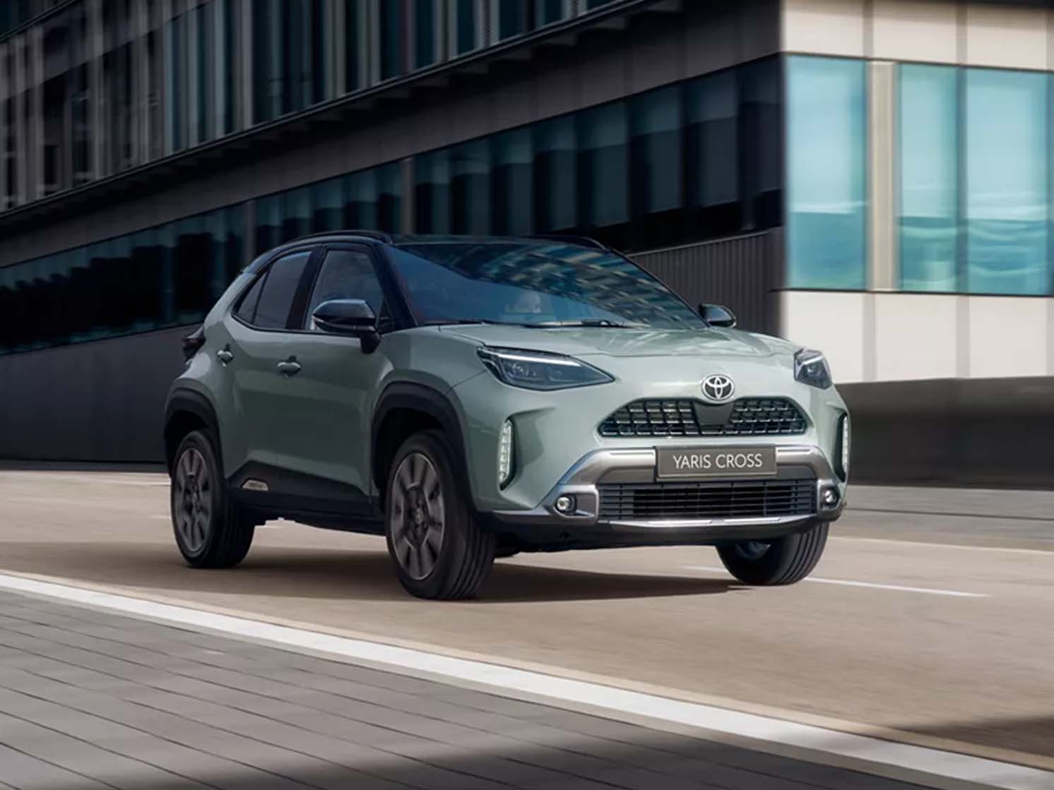 Toyota Yaris Cross Banner